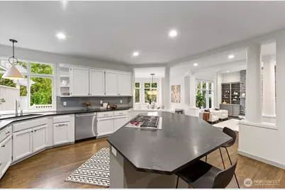 10810 177th Court NE, Redmond, WA 98052 - Photo 7