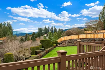 2146 277th Avenue SE, Sammamish, WA 98075 - Photo 3