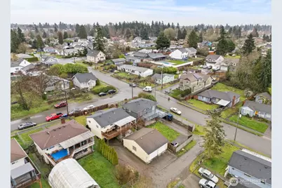 7642 S Thompson Avenue, Tacoma, WA 98408 - Photo 35