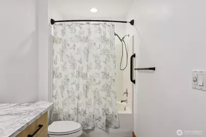 300 W 8th Street #209, Vancouver, WA 98660 - Photo 19