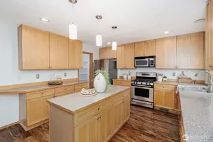 261 Blaine Dr SE, Renton, WA 98056 - Photo 9