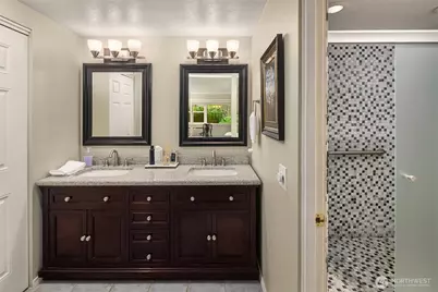 1280 80th Place NE, Medina, WA 98039 - Photo 21