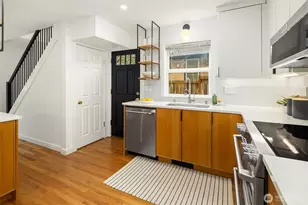 8205 18th Ave NE, Seattle, WA 98115 - Photo 11