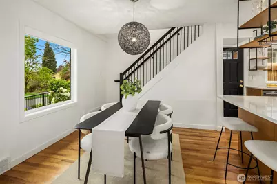 8205 18th Avenue NE, Seattle, WA 98115 - Photo 9