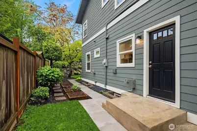 8205 18th Avenue NE, Seattle, WA 98115 - Photo 35