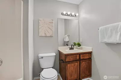 18926 21st Ave W, Lynnwood, WA 98036 - Photo 21