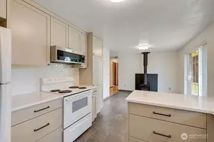 90 Kem St, Port Hadlock, WA 98339 - Photo 7