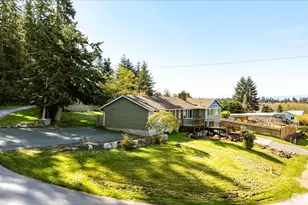 5443 Pleasant View Ln, Freeland, WA 98249 - Photo 3