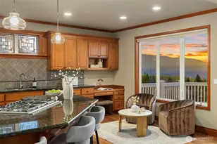 2449 NE Davis Loop, Issaquah, WA 98029 - Photo 9