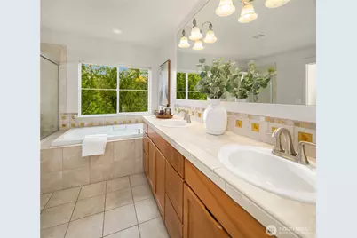1689 24th Avenue NE, Issaquah, WA 98029 - Photo 21