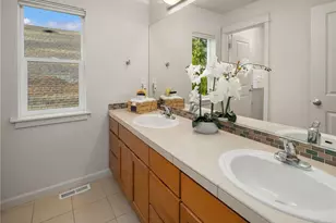 1689 24th Ave NE, Issaquah, WA 98029 - Photo 27