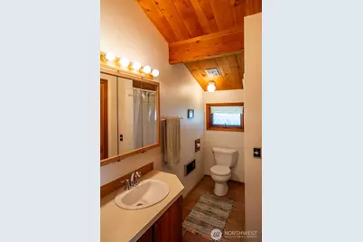 239 Shoreland Drive, Lopez Island, WA 98261 - Photo 19