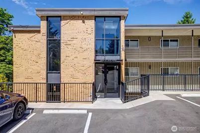 3814 11th Avenue W #Apt 23, Seattle, WA 98119 - Photo 1