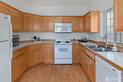 11307 13th Street SE, Lake Stevens, WA 98258 - Photo 11