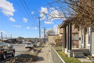 515 E 1st St, Cle Elum, WA 98922 - Photo 31