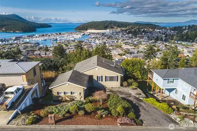 2104 Highland Drive, Anacortes, WA 98221 - Photo 3