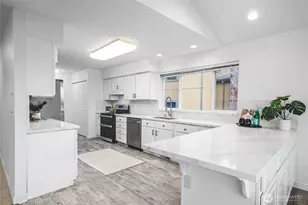 2104 Highland Dr, Anacortes, WA 98221 - Photo 9