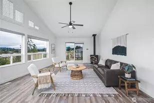 2104 Highland Dr, Anacortes, WA 98221 - Photo 5