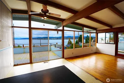 10862 Dixon Drive S, Seattle, WA 98178 - Photo 1