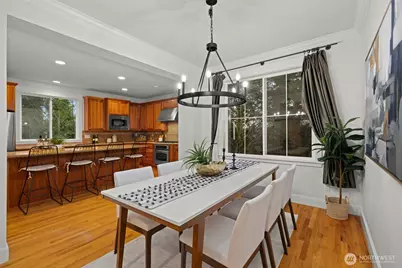 1717 100th Avenue NE, Bellevue, WA 98004 - Photo 13