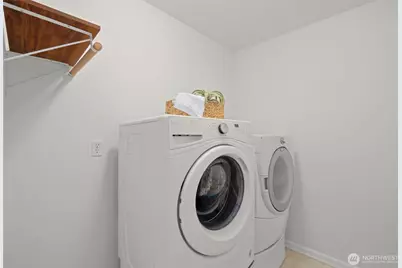 1717 100th Avenue NE, Bellevue, WA 98004 - Photo 35