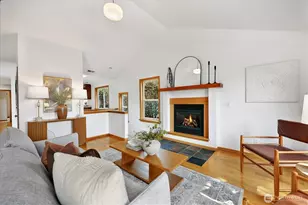 622 NW 75th St, Seattle, WA 98117 - Photo 7