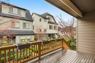 365 NE Denny Way, Issaquah, WA 98029 - Photo 35