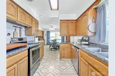 2116 Cascade Way, Longview, WA 98632 - Photo 3