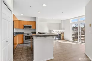 18 Dravus St, Seattle, WA 98109 - Photo 5