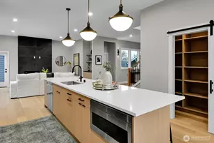 6357 38th Ave SW, Seattle, WA 98126 - Photo 5