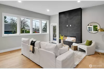 6357 38th Avenue SW, Seattle, WA 98126 - Photo 7