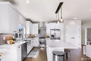 635 Springside Ln, Bellingham, WA 98226 - Photo 11