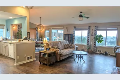 32805 J Place, Ocean Park, WA 98640 - Photo 9