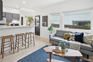 4530 Meridian Ave N, Seattle, WA 98103 - Photo 7