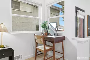 4530 Meridian Ave N, Seattle, WA 98103 - Photo 21