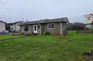117 J St, Cosmopolis, WA 98537 - Photo 1