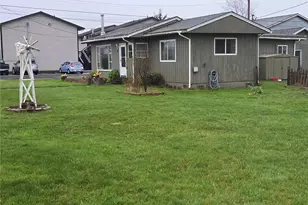 117 J St, Cosmopolis, WA 98537 - Photo 3
