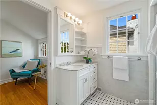 1807 Federal Ave E, Seattle, WA 98102 - Photo 25