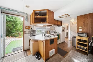 93 NE Marine View Dr, Belfair, WA 98528 - Photo 5