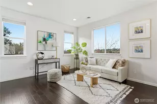 8218 NE 196th St, Kenmore, WA 98028 - Photo 3