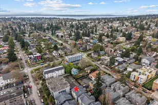 930 N 96th St, Seattle, WA 98103 - Photo 33