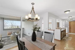 2500 W Manor Pl, Seattle, WA 98199 - Photo 11