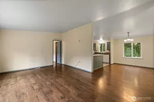 8341 Daphne Ct SE, Yelm, WA 98597 - Photo 3