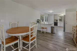 933 13th St SW, Puyallup, WA 98371 - Photo 11