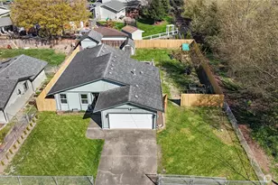 933 13th St SW, Puyallup, WA 98371 - Photo 5