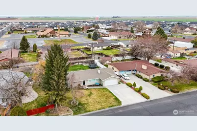 915 E Elsinore Street, Othello, WA 99344 - Photo 33