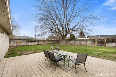 915 E Elsinore Street, Othello, WA 99344 - Photo 25