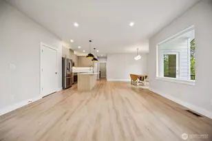 937 Edinburgh Ct, Kelso, WA 98626 - Photo 9