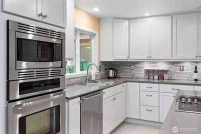 16425 266th Avenue SE, Issaquah, WA 98027 - Photo 9