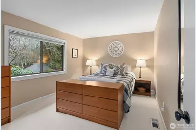 16425 266th Avenue SE, Issaquah, WA 98027 - Photo 17